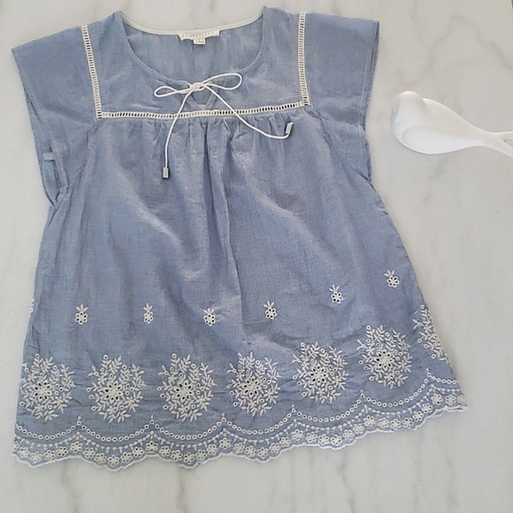 Lovestitch pinstriped eyelet cotton blouse top scalloped hem